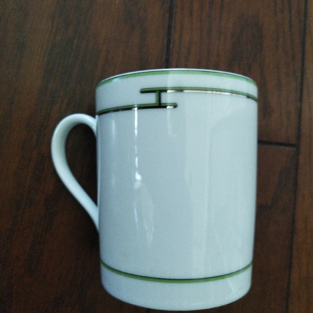 Hermes(エルメス)のHERMES　マグカップ　しろ　陶器 インテリア/住まい/日用品のキッチン/食器(グラス/カップ)の商品写真