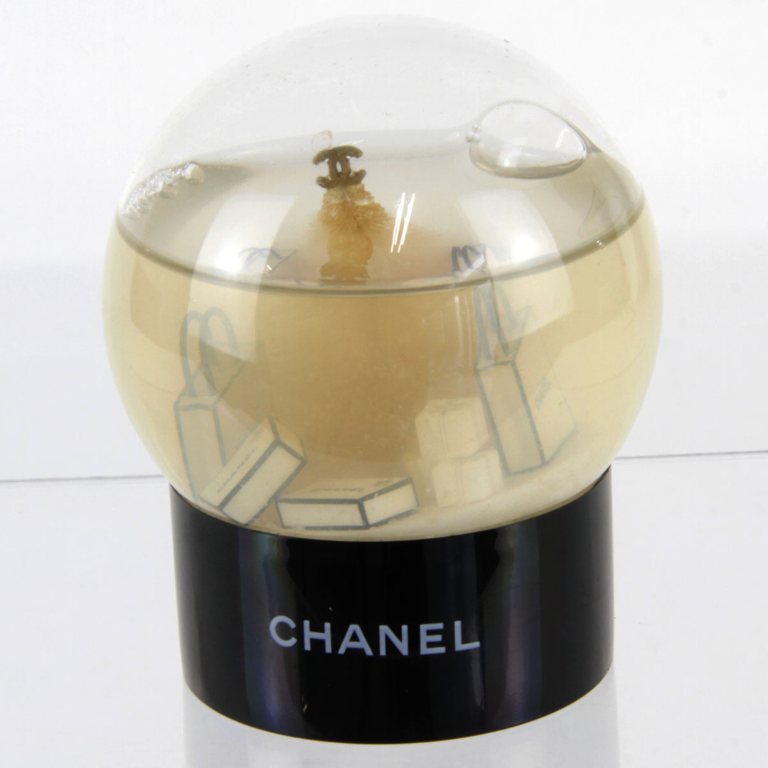 CHANEL(シャネル)の『USED』 CHANEL シャネル ノベルティ/2012 スノードーム オブジェ  ブラック×クリア【中古】 エンタメ/ホビーの美術品/アンティーク(彫刻/オブジェ)の商品写真