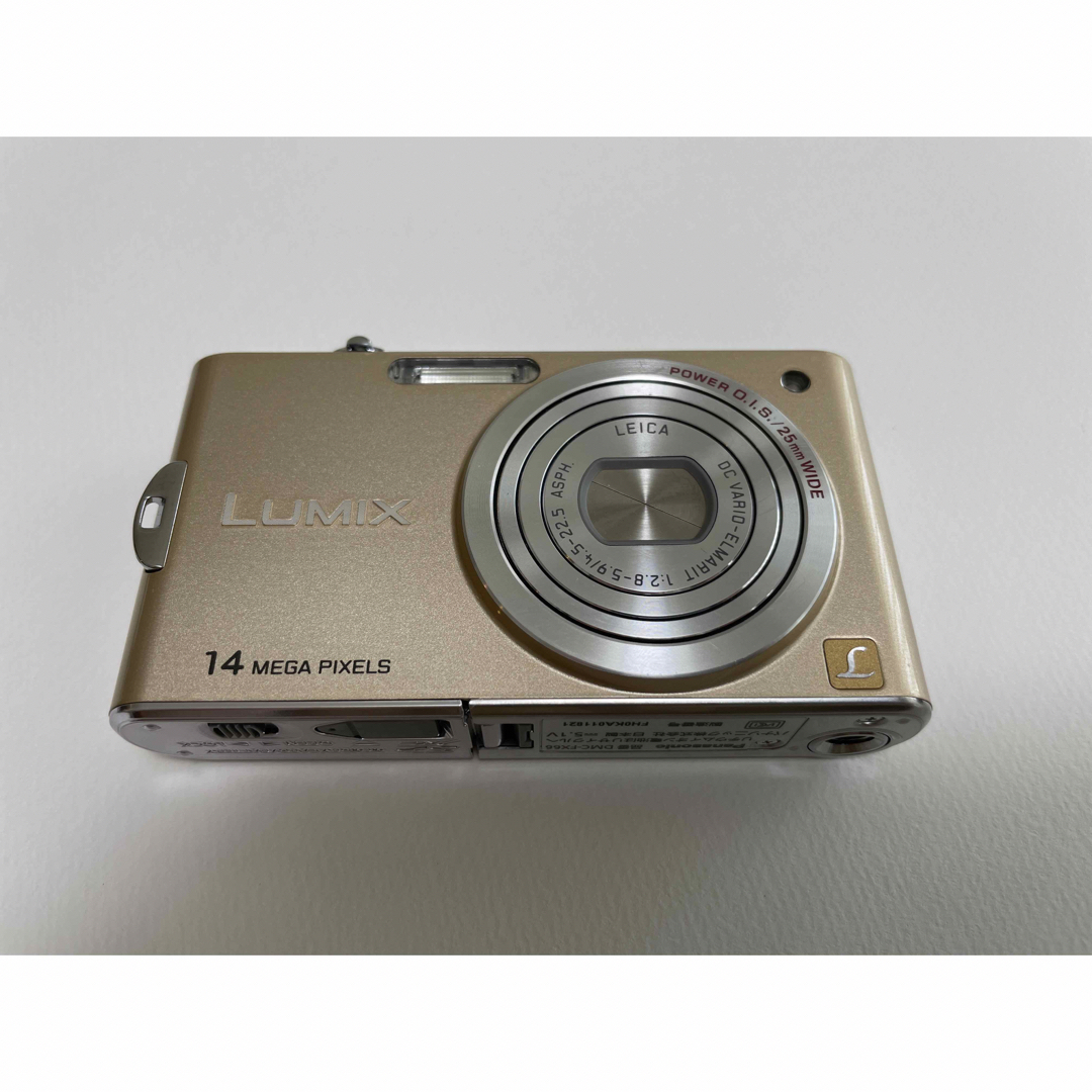 Panasonic(パナソニック)のPanasonic コンパクトデジタルカメラ LUMIX FX DMC-FX66 スマホ/家電/カメラのカメラ(コンパクトデジタルカメラ)の商品写真