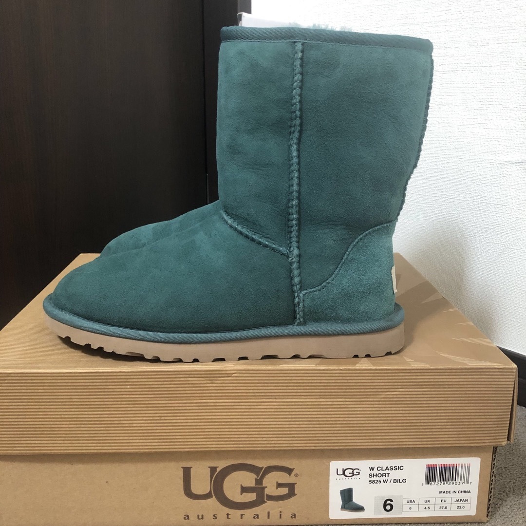 激レア完売品UGG W CLASSIC SHORT BILG緑グリーン シープ