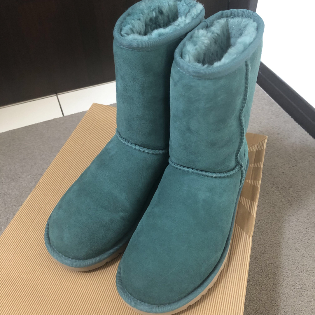 激レア完売品UGG W CLASSIC SHORT BILG緑グリーン シープ