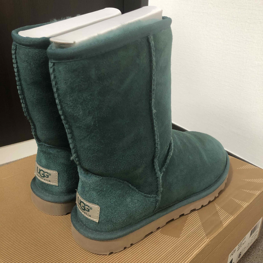 激レア完売品UGG W CLASSIC SHORT BILG緑グリーン シープ