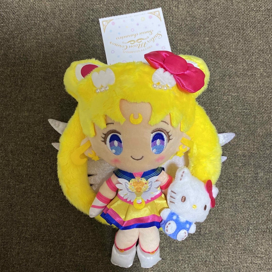 美少女戦士セーラームーンCosmosエターナル×ハローキティマスコット