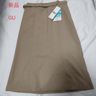 ジーユー(GU)の新品　GU ジーユー　ベルテッド セミフレアスカート　オフィス(ひざ丈スカート)