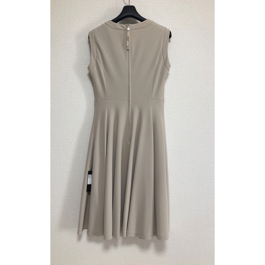 新品★FOXEY★フォクシーニューヨーク★ワンピース★ベージュ★サイズ38