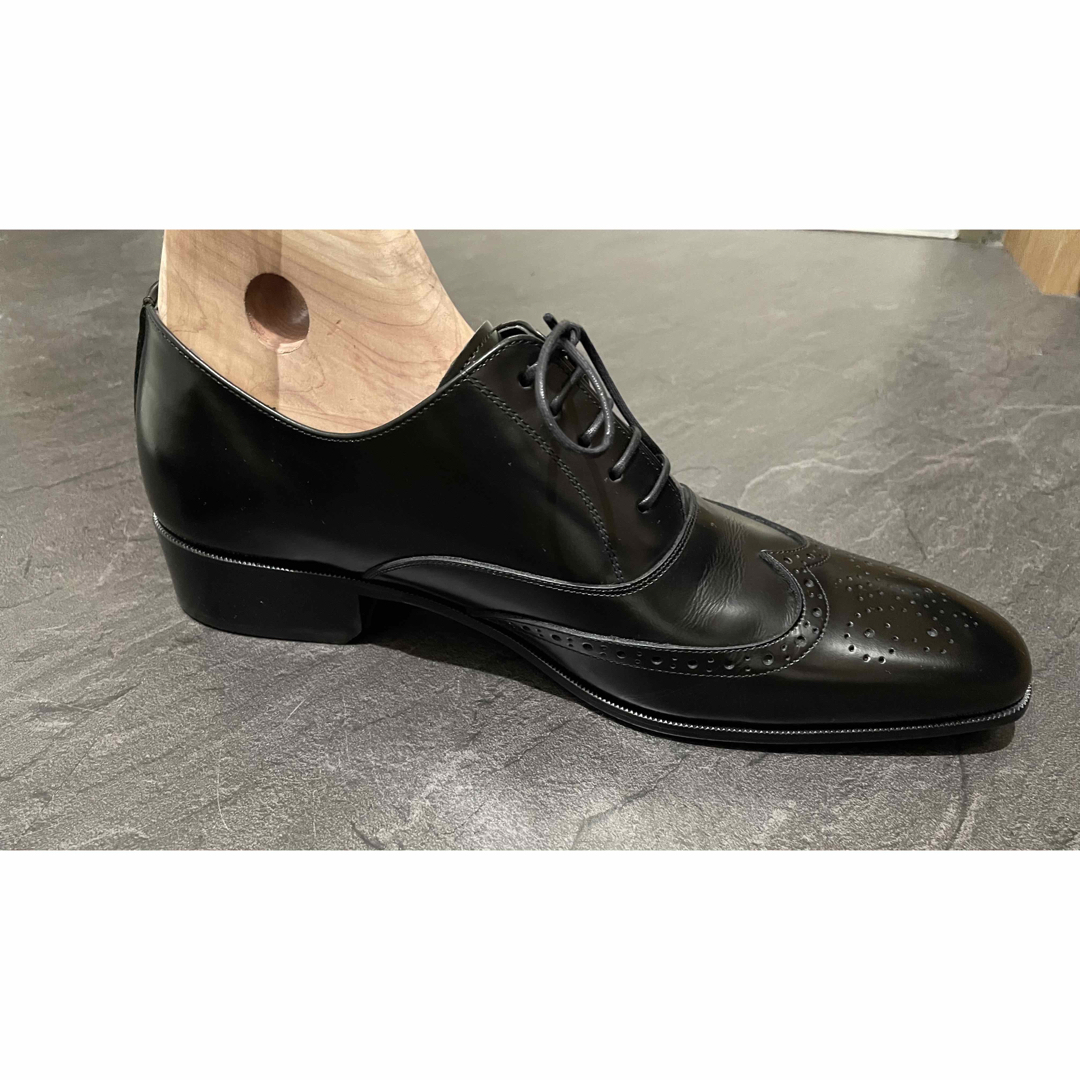 ADELO 革靴 ウイングチップ 黒　アデロ ヒールアップ シューズ メンズの靴/シューズ(ドレス/ビジネス)の商品写真