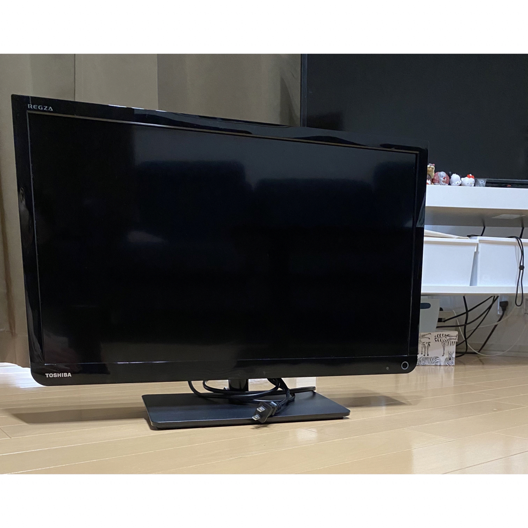 TOSHIBA REGZA 液晶テレビ　23インチ　リモコン付き