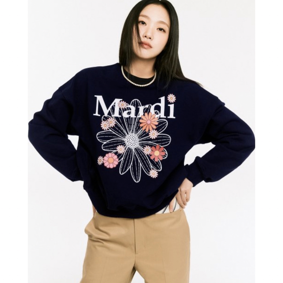 Mardi Mercredi マルディメクルディ スウェット キムゴウン 着用