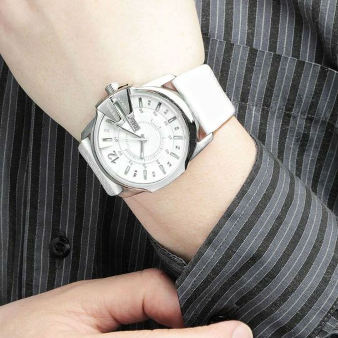DIESEL(ディーゼル)のディーゼル時計☆人気抜群！！ 存在感溢れる迫力と美の傑作！☆爽やかスノーホワイト メンズの時計(腕時計(アナログ))の商品写真