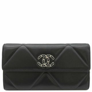 シャネル(CHANEL)のシャネル CHANEL 長財布 CHANEL 19 ロングウォレット ラムスキン ブラック シルバー金具 ランダムシリアル 黒 ココマーク  AP0955 【箱】【中古】(財布)