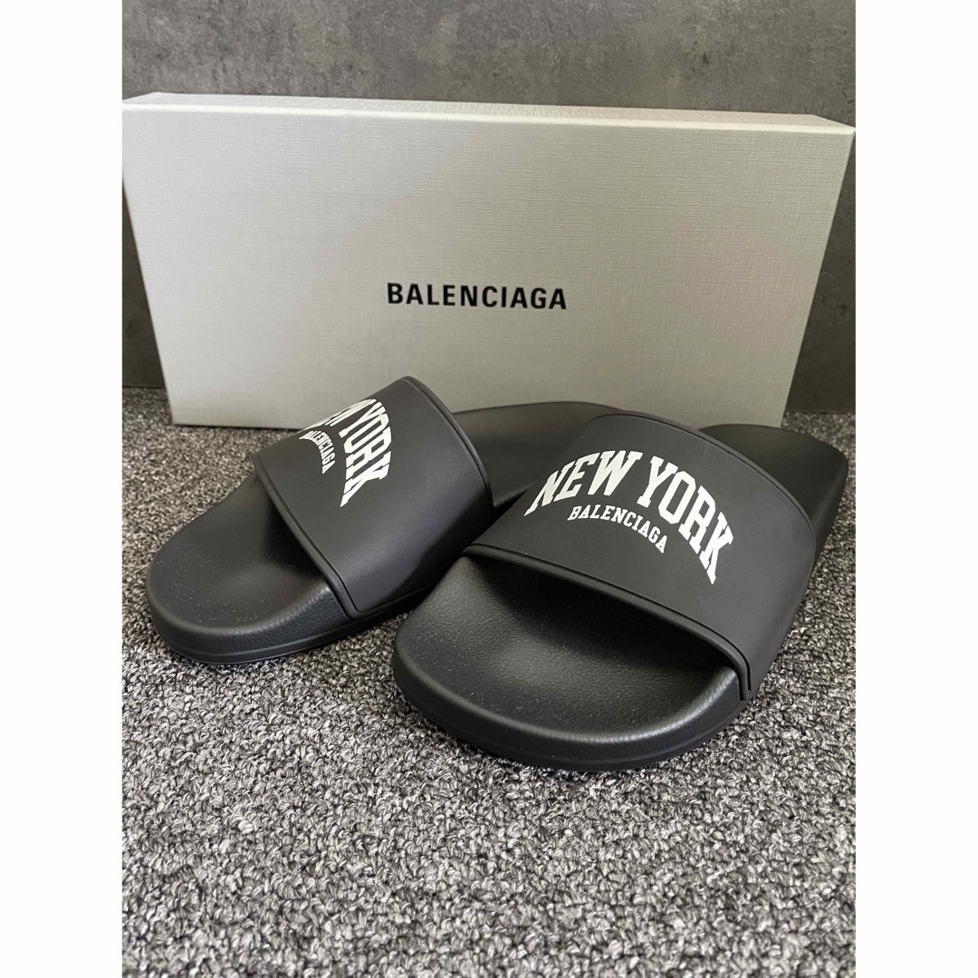 Balenciaga バレンシアガ  スライドサンダル　新品サンダル