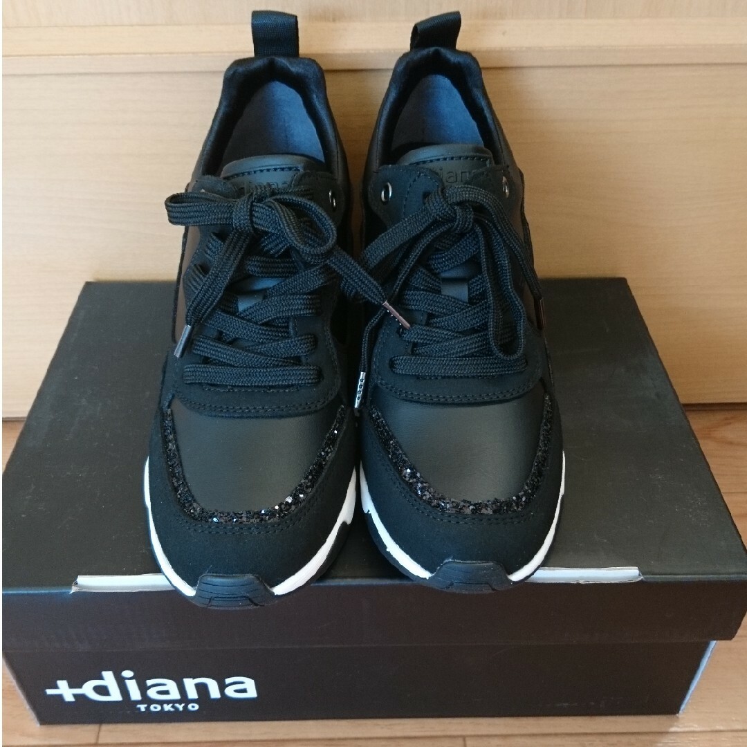 DIANA(ダイアナ)のダイアナヒールアップスニーカー レディースの靴/シューズ(スニーカー)の商品写真
