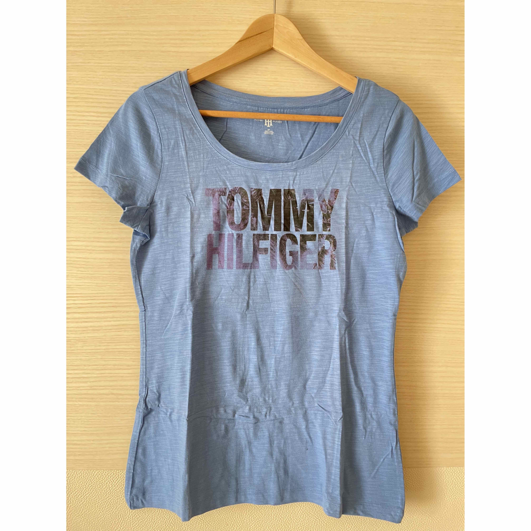 TOMMY HILFIGER(トミーヒルフィガー)のTOMMY HILFIGER  トミーヒルフィガー  ロゴTシャツ レディースのトップス(Tシャツ(半袖/袖なし))の商品写真