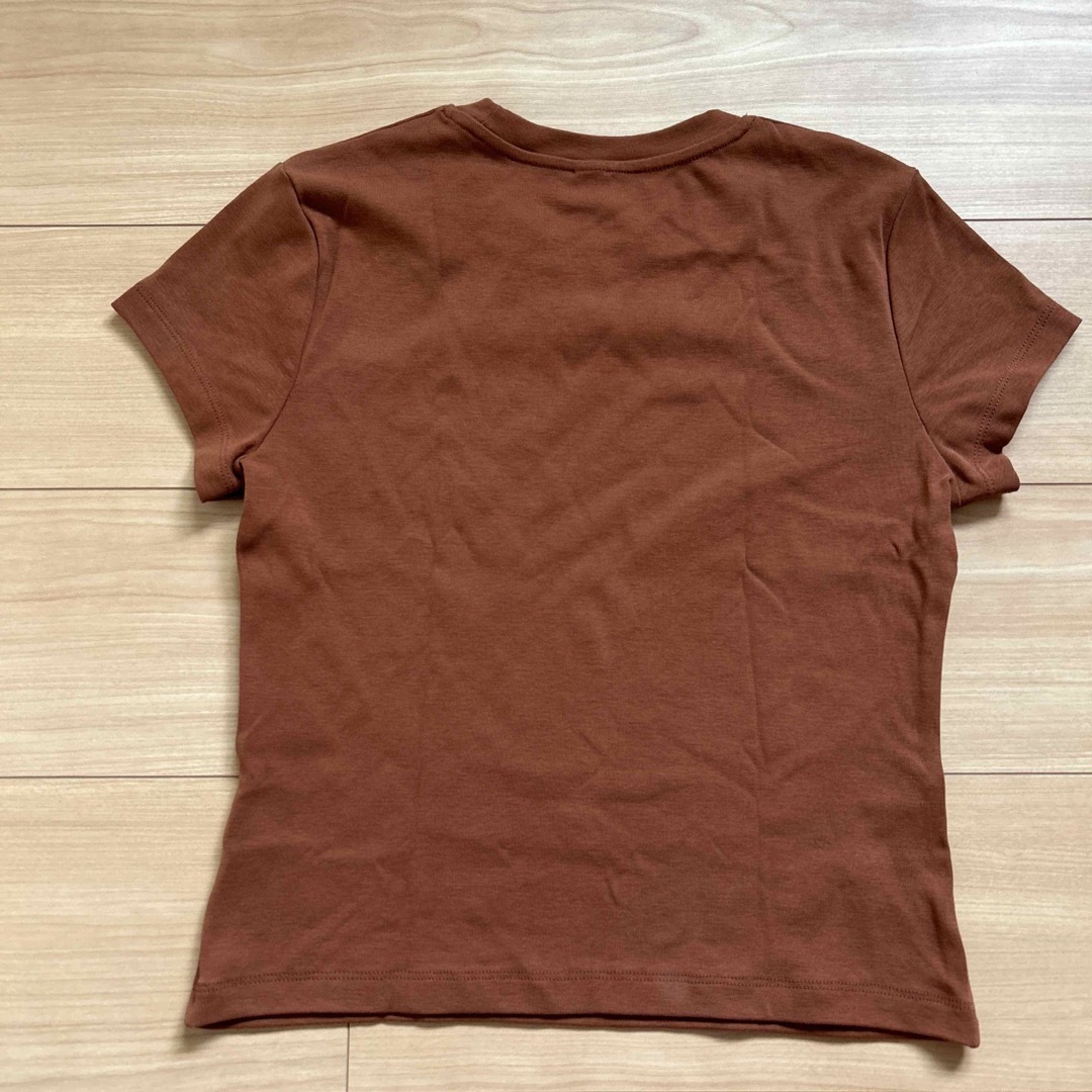 UNIQLO(ユニクロ)のユニクロ　ミニT ブラウン　未使用👍 レディースのトップス(Tシャツ(半袖/袖なし))の商品写真