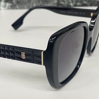 BURBERRY バーバリー スクエア 偏光サングラス BE4371F