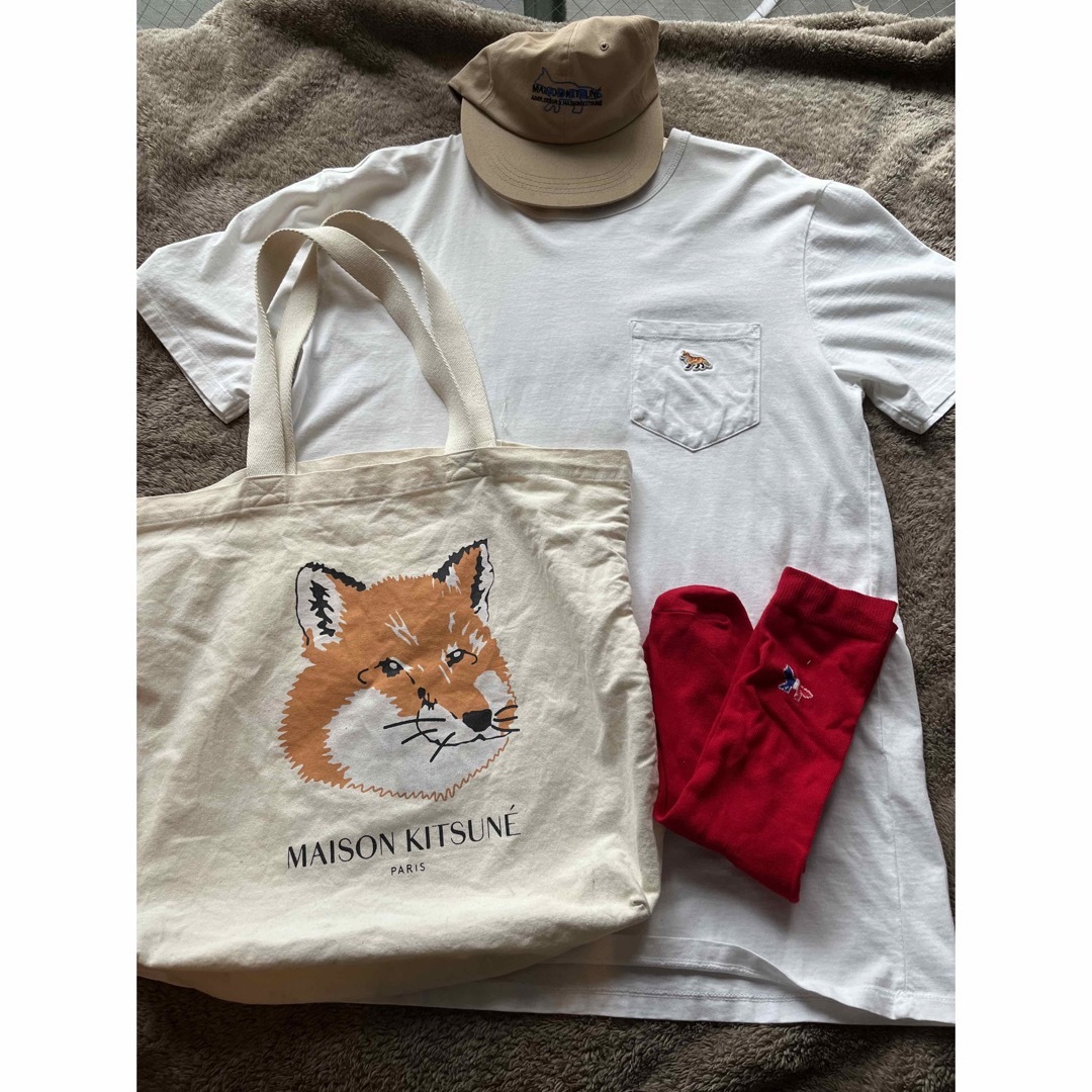 メゾンキツネセット（キャップ、Tシャツ、ソックス、トートバッグ）