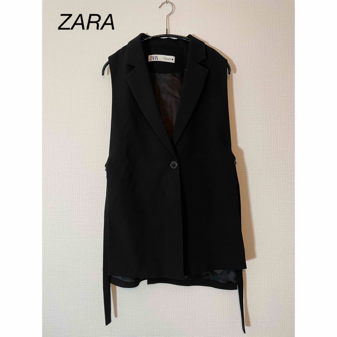 ZARA(ザラ)のZARA サイドスリットテーラードベスト レディースのトップス(ベスト/ジレ)の商品写真