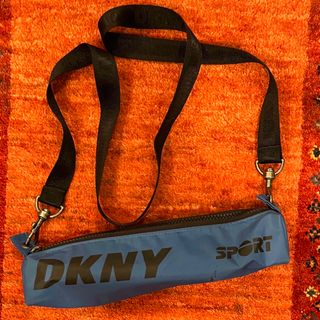 ダナキャランニューヨーク(DKNY)の防水傘バッグ　ショルダーストラップ　ダナキャラン　DKNY(ショルダーバッグ)