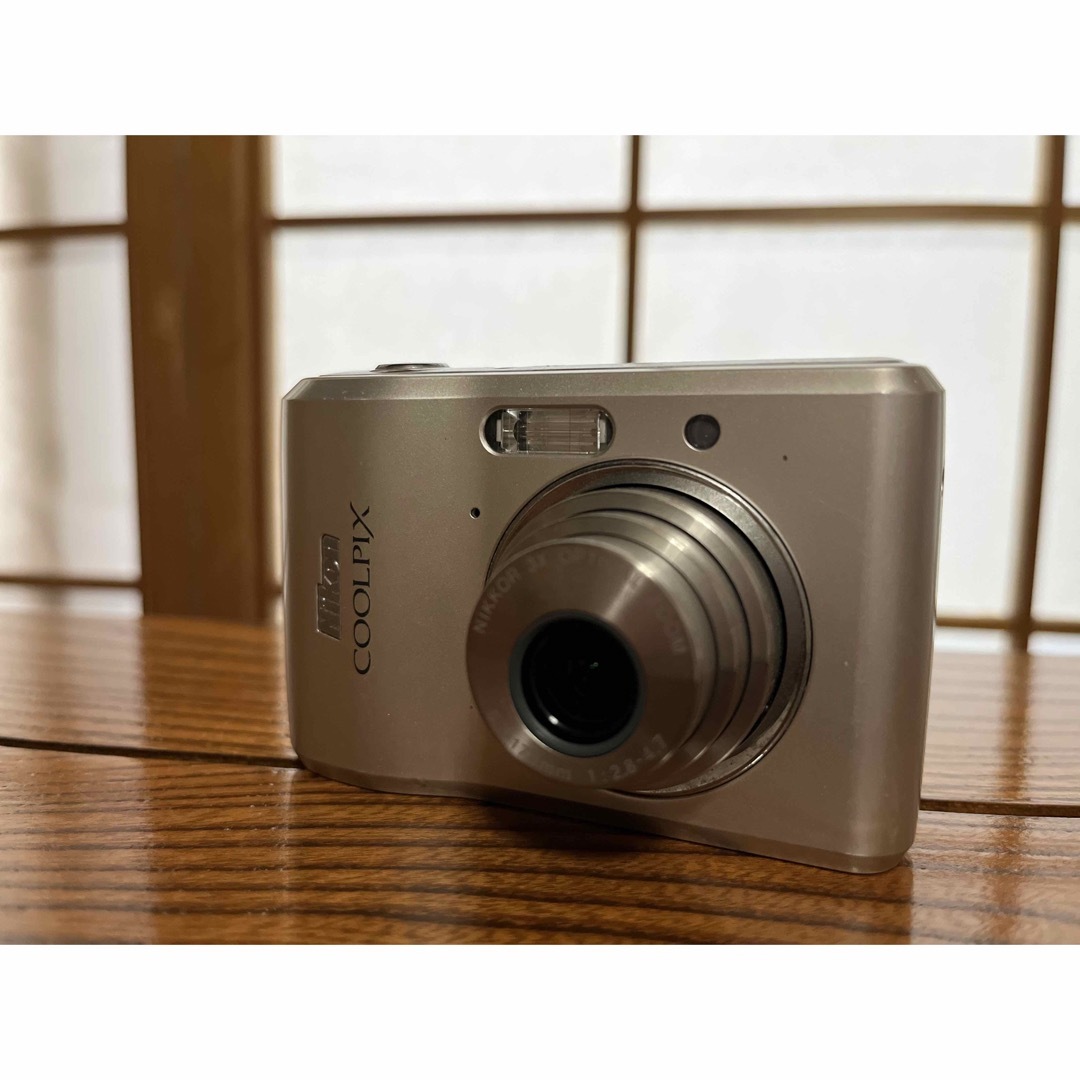 Nikon(ニコン)のNikon  デジカメ スマホ/家電/カメラのカメラ(コンパクトデジタルカメラ)の商品写真