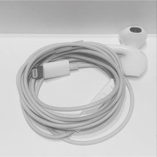 アップル(Apple)の【純正品】Apple 純正 EarPods イヤホン Lightning(その他)