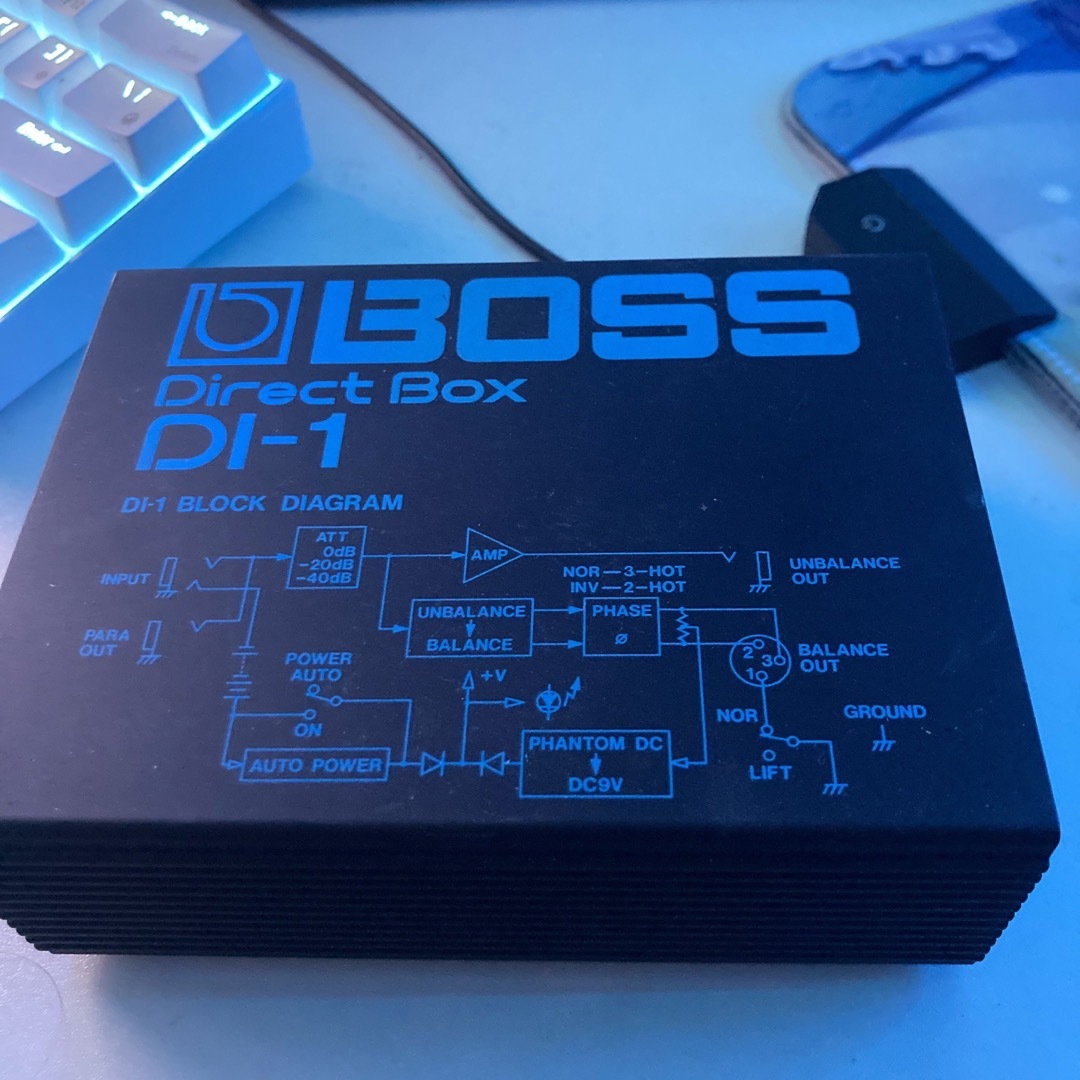 美品 BOSS DIRECT BOX DI-1 ダイレクトボックス  ボス