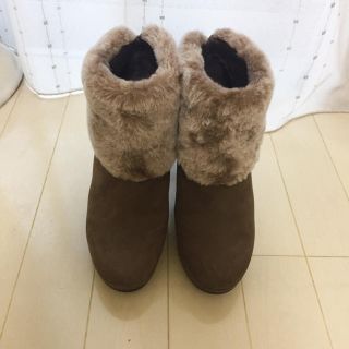 アグ(UGG)のほぼ新品♡UGG♡ムートン、ショートブーツ(ブーツ)