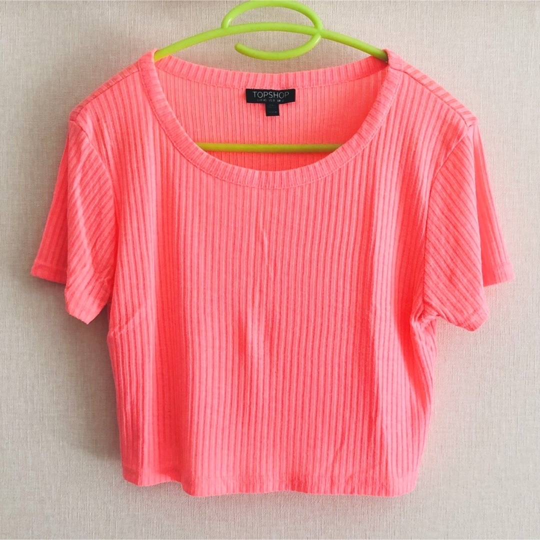 TOPSHOP(トップショップ)のTOPSHOP トップショップ リブクロップドTシャツ レディースのトップス(Tシャツ(半袖/袖なし))の商品写真