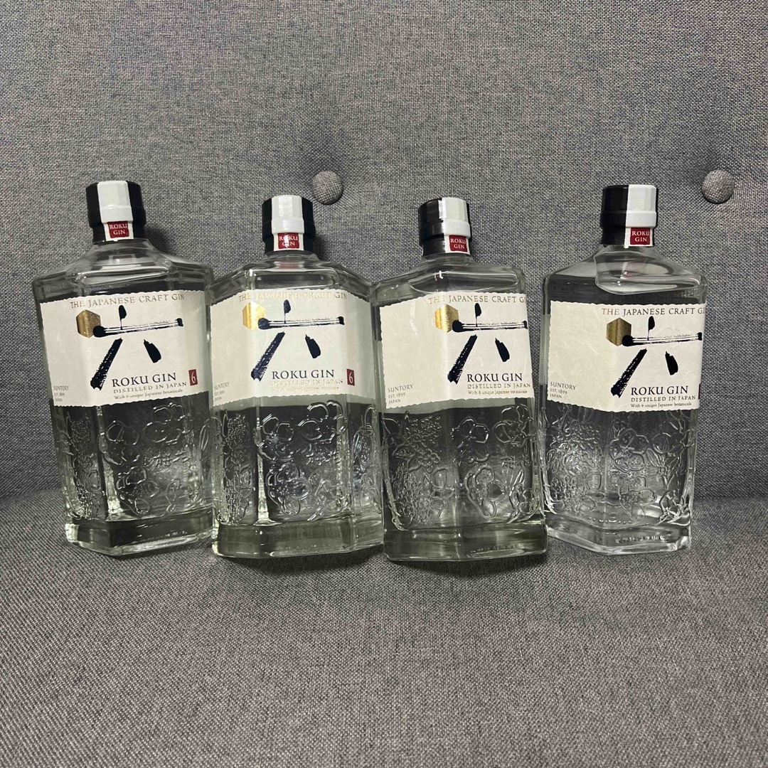 サントリー(サントリー)のサントリー ジャパニーズ クラフトジン＜六＞ ROKU GIN 700ml 食品/飲料/酒の酒(蒸留酒/スピリッツ)の商品写真