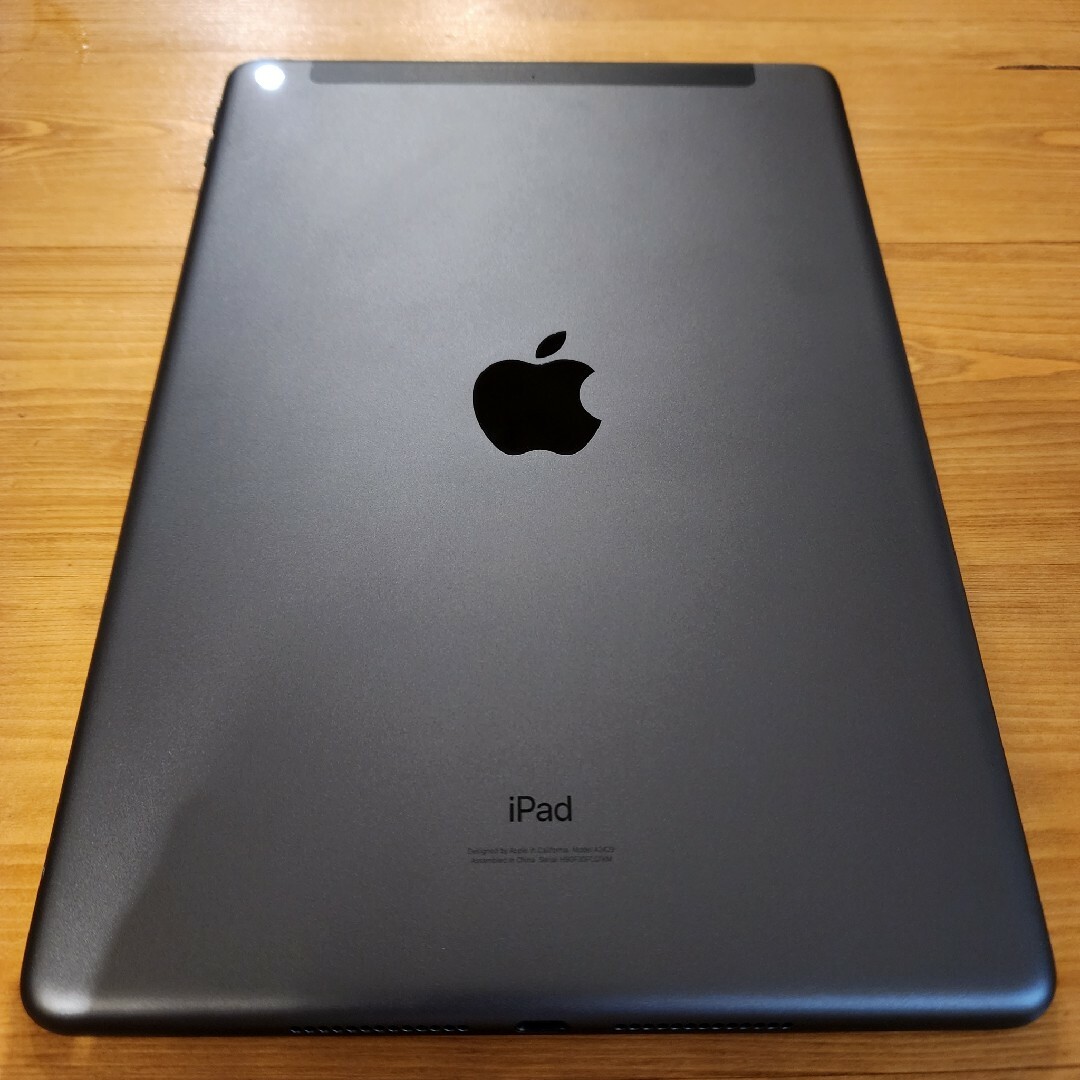 美品★iPad 第8世代 黒 Wi-Fi Cellular 32GB