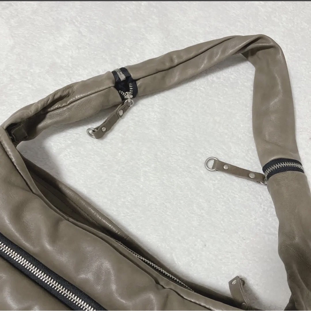 マルティナカポーニ レザー ショルダーバッグ MARTINACAPONIの通販 by