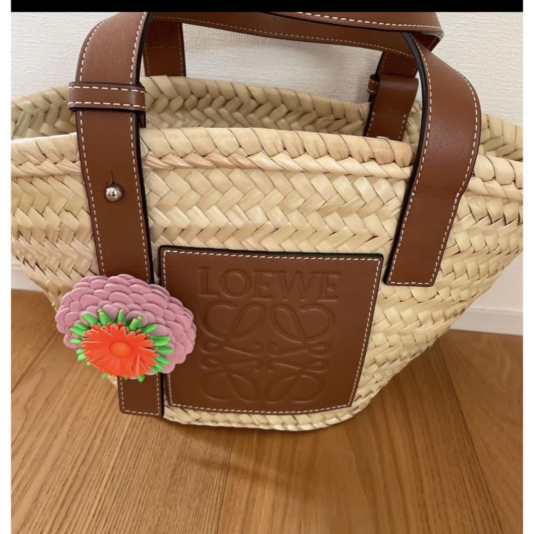 新品ロエべ☆LOEWE スタッドフラワー