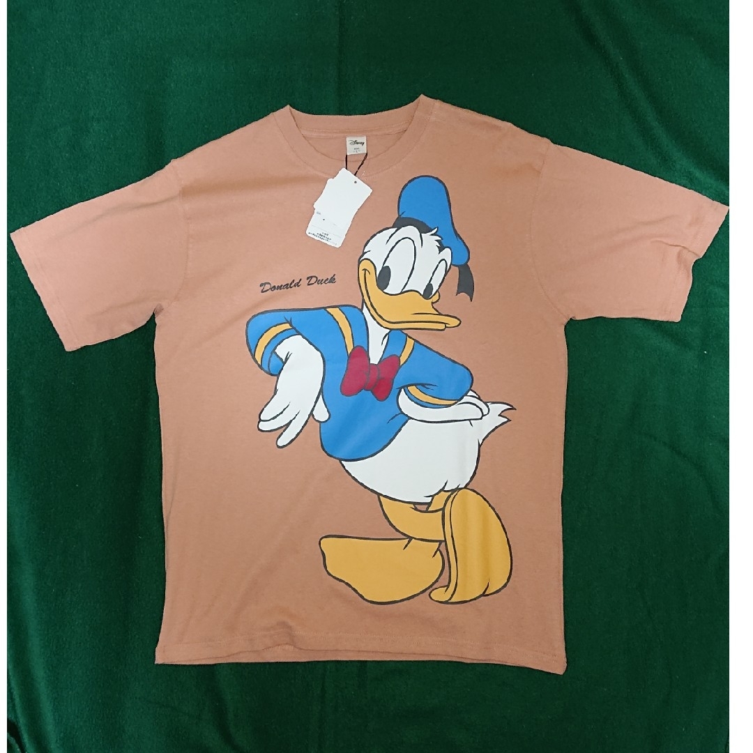 Disney(ディズニー)の新品‼️ ドナルドダックの T シャツ👕  L サイズ  メンズ メンズのトップス(シャツ)の商品写真