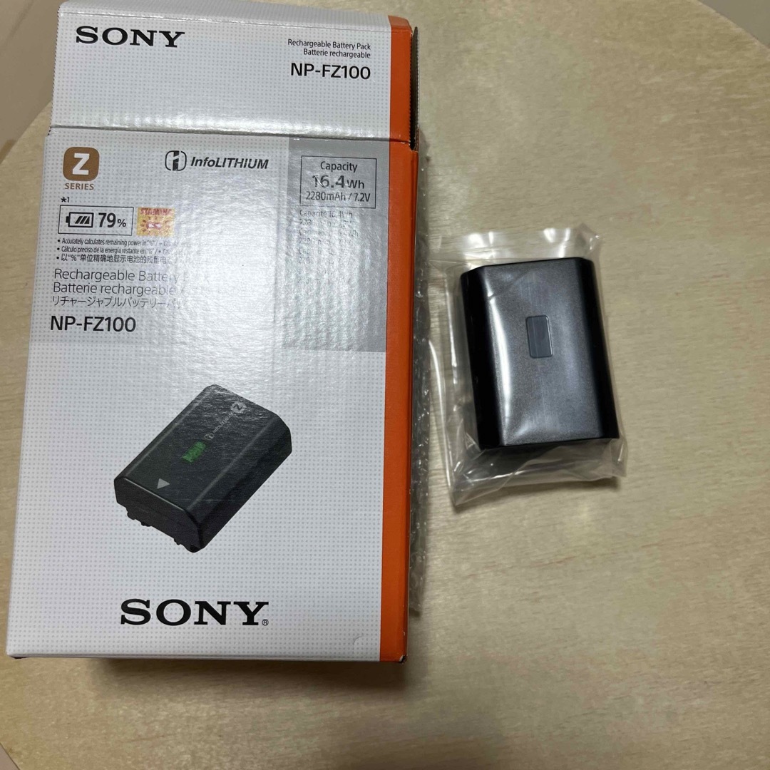 SONY(ソニー)の【使用回数極小】SONY リチャージャブルバッテリーパックNP-FZ100 スマホ/家電/カメラのカメラ(その他)の商品写真