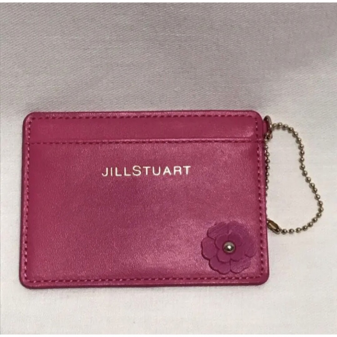 JILLSTUART(ジルスチュアート)の【新品】JILL STUART パスケース＆ハンカチ　セット レディースのファッション小物(パスケース/IDカードホルダー)の商品写真