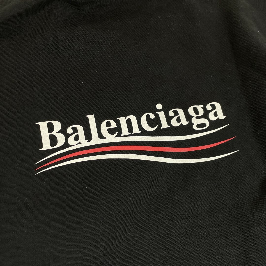 balenciaga キャンペーンロゴ