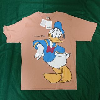 ディズニー(Disney)の新品‼️ ドナルドダック🦆の T シャツ   M サイズ メンズ(Tシャツ/カットソー(半袖/袖なし))