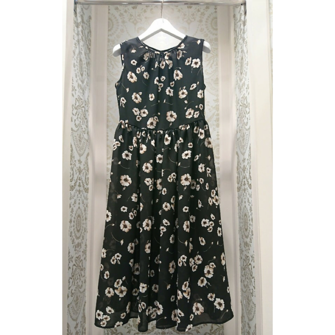 美品★Aveniretoile★アベニールエトワール★花柄プリントワンピース★黒