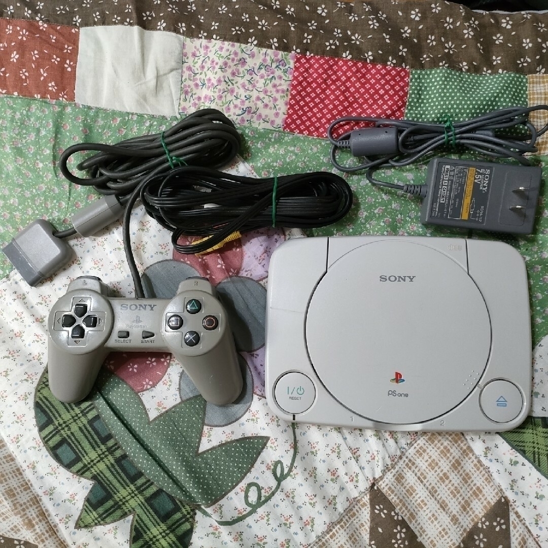 ps one  playstation one 本体　状態難