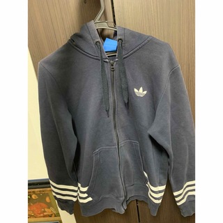 オリジナルス(Originals（adidas）)のadidasオリジナルのパーカー(パーカー)