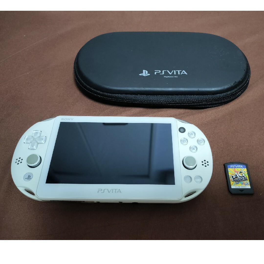 PlayStation®Vita ホワイト PCH-2000 ZA12