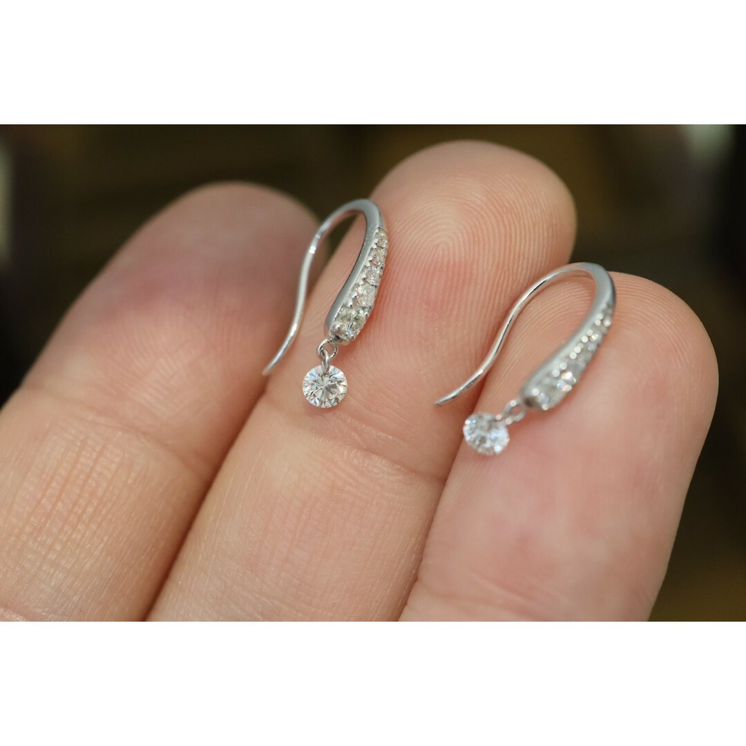 天然ダイヤモンドピアス0.4ct k18の通販 by 天然ダイヤモンド&パール's