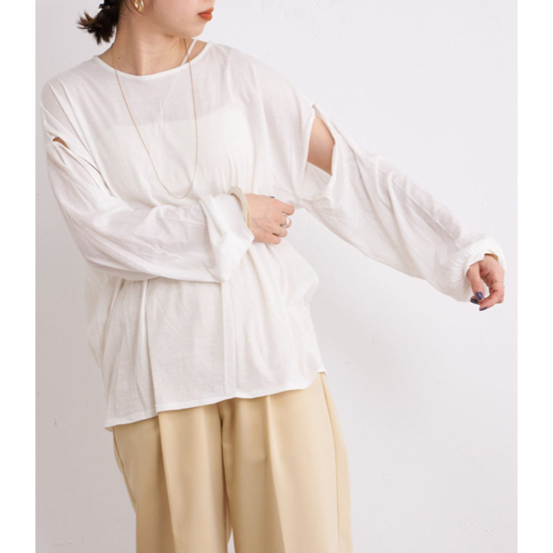 Omekashi(オメカシ)のOmekashi  アームスリットロングTシャツ レディースのトップス(Tシャツ(長袖/七分))の商品写真
