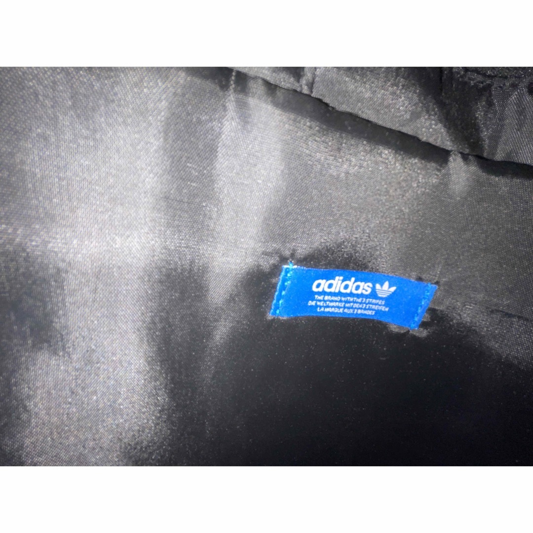 adidasオリジナル　リュック レディースのバッグ(リュック/バックパック)の商品写真