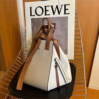 ロエベ(LOEWE)のハンモック　スモール　ライトオーク(ハンドバッグ)