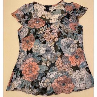 エイチアンドエム(H&M)の花柄カットソー　H&M(カットソー(半袖/袖なし))