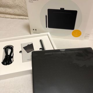 ワコム(Wacom)の【新品未使用】Wacom Intuos Medium ワイヤレス ブラック(PC周辺機器)