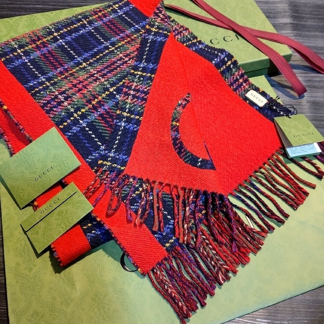 超美品❗️GUCCI限定商品マフラー-