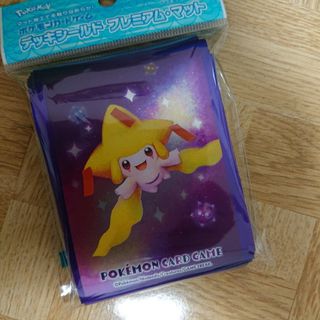 ポケモン(ポケモン)のポケモンカードゲーム デッキシールド プレミアム・マット かがやくジラーチ(Box/デッキ/パック)