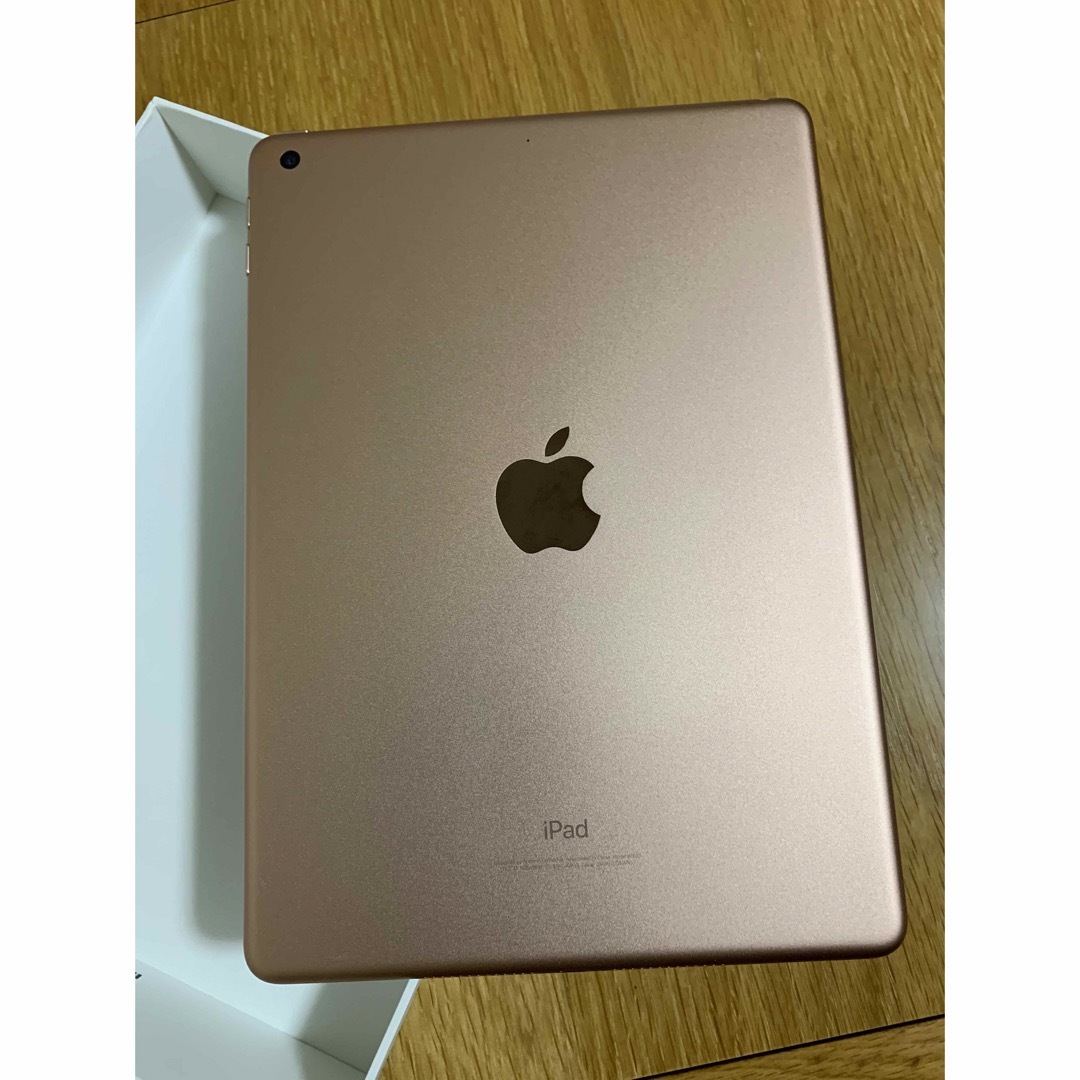 極美品 iPad 9.7インチ 第6世代 128GB  Wi-Fi モデル 8