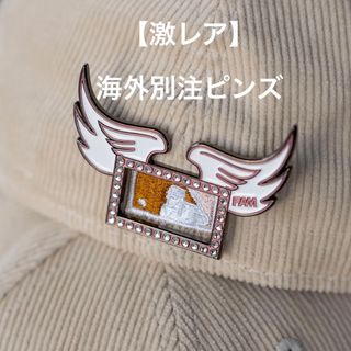 ニューエラー(NEW ERA)の【入手困難】NEW ERA ピンズ バッチ エンジェル ウィング ピンク(キャップ)